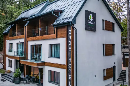4 �vszak Erdeihotel - H�sv�t