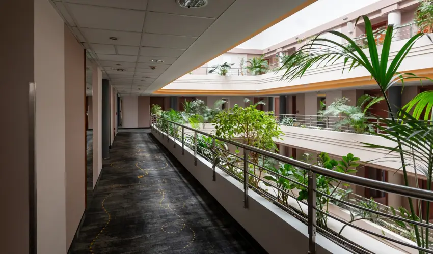 Airport Hotel Budapest Vecss - Hsvt - teljes elrefizetssel (min. 3 j)