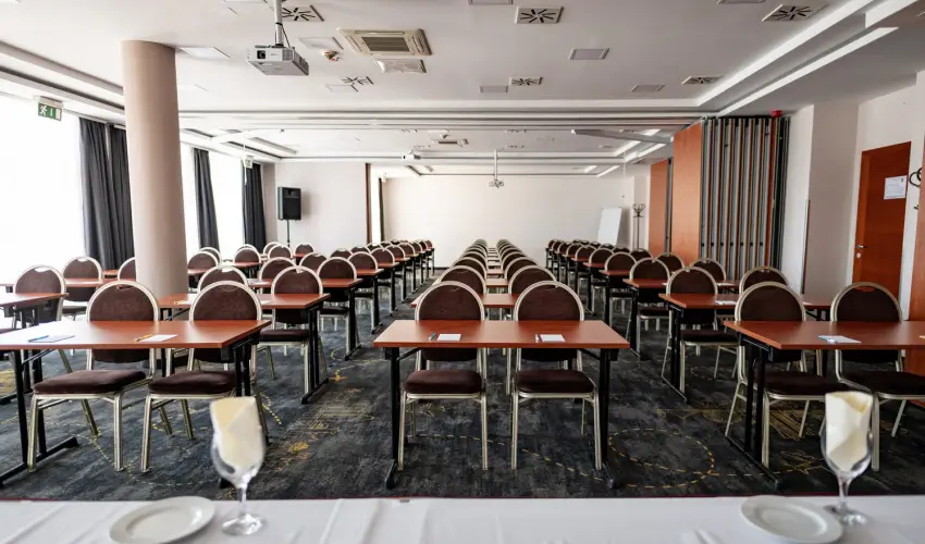 Airport Hotel Budapest Vecsés - Húsvét