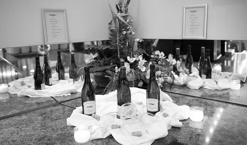 Airport Hotel Budapest Vecs�s - H�sv�t - teljes el�refizet�ssel (min. 2 �j)