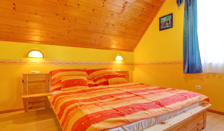 Andrea Villa Hvz - Hsvt (min. 2 j)