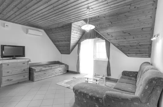 Andrea Villa - H�sv�t (min. 2 �j)