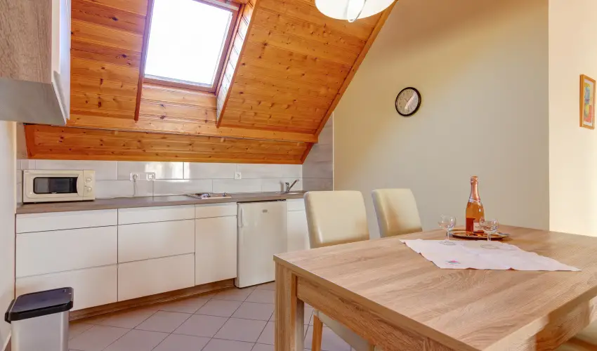 Andrea Villa Hvz - Hsvt (min. 2 j)