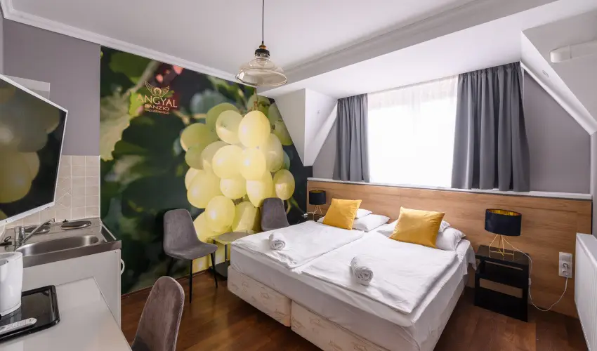 Angyal Panzi� Hajd�szoboszl� - H�sv�t (min. 2 �j)