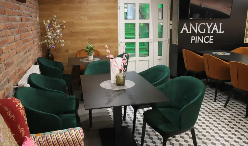 Angyal Panzi� Hajd�szoboszl� - H�sv�t (min. 2 �j)