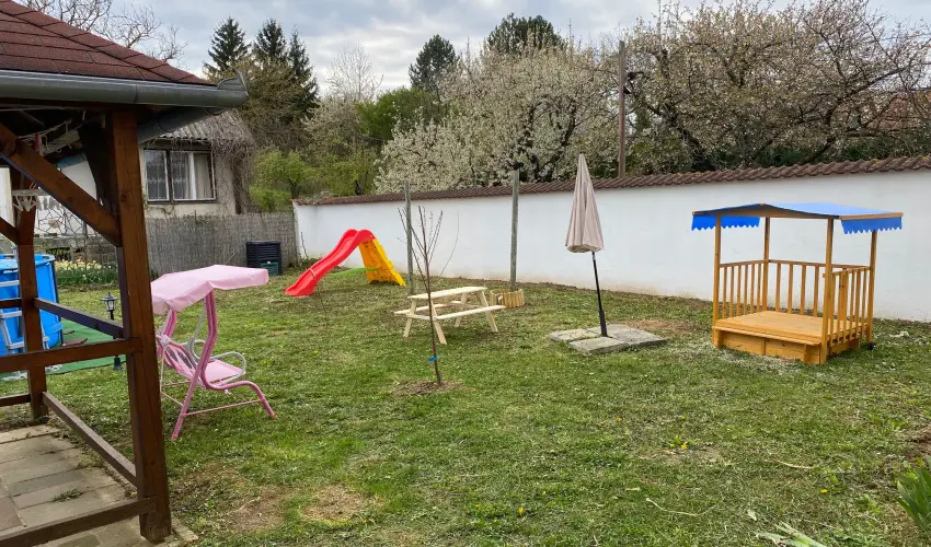 Arany Apartmanhz Zalagyngye  Zalakaros - Hsvt (min. 2 j)