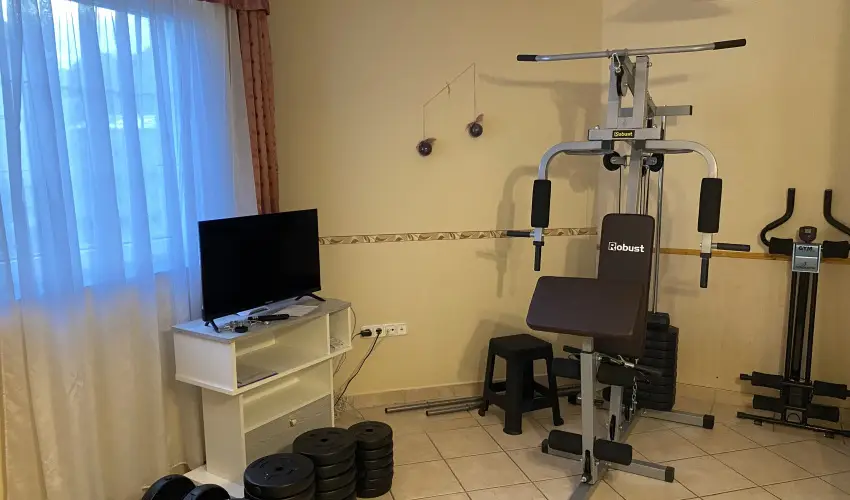 Arany Apartmanhz Zalagyngye  Zalakaros - Hsvt (min. 2 j)