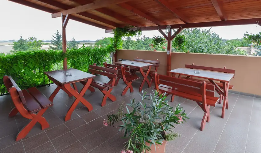 Aranypatk� Panzi� Gy�r�jbar�t - H�sv�t