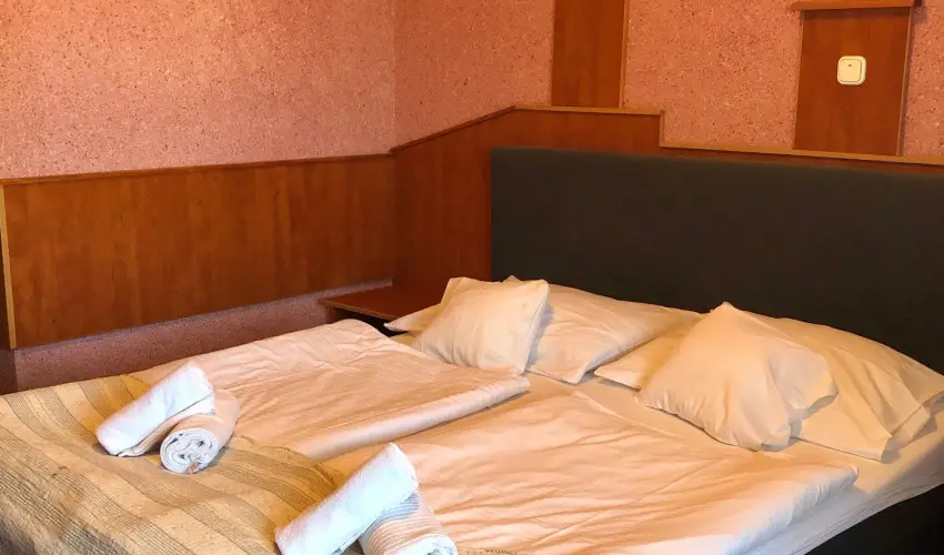 Bagolyvr Inrcs Inrcs - Hsvt 