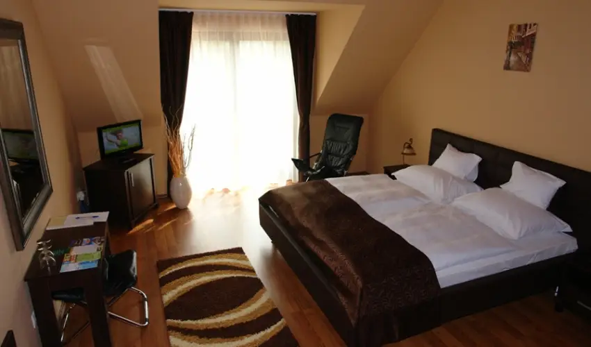 Bajor Panzió Aparthotel Bük, Bükfürdő - Húsvét