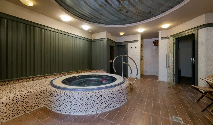 Barka Galria Hotel s tterem Tllya - Hsvt