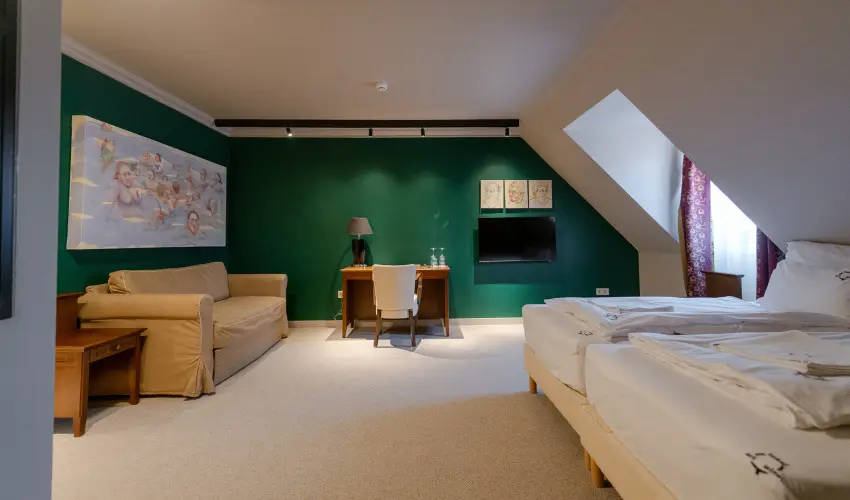 Barka Galria Hotel s tterem Tllya - Hsvt