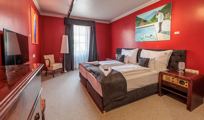 Barka Galria Hotel s tterem Tllya - Hsvt