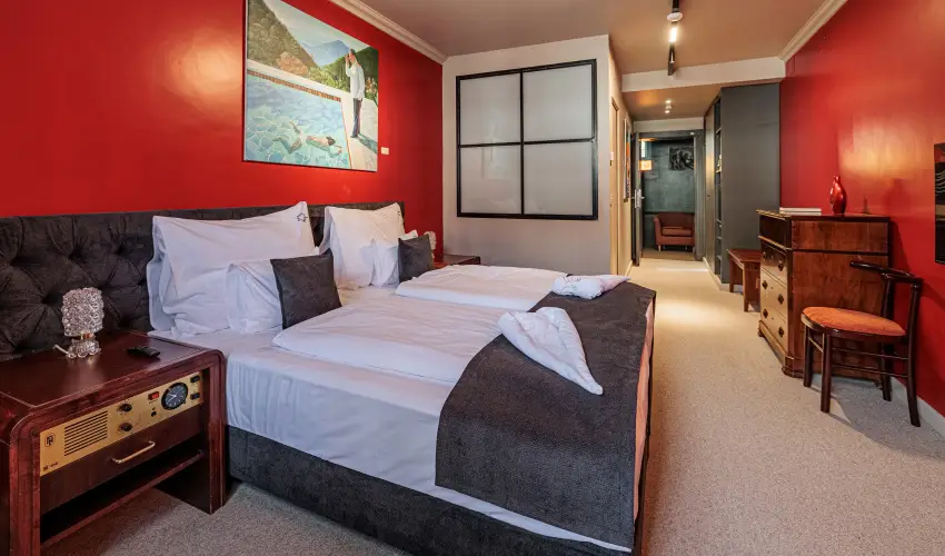 Barka Galria Hotel s tterem Tllya - Hsvt