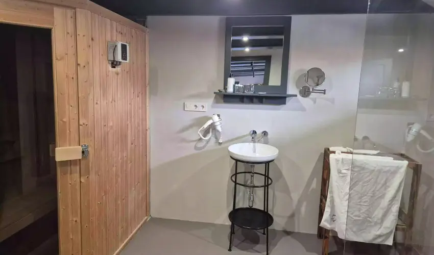 Barka Galria Hotel s tterem Tllya - Hsvt