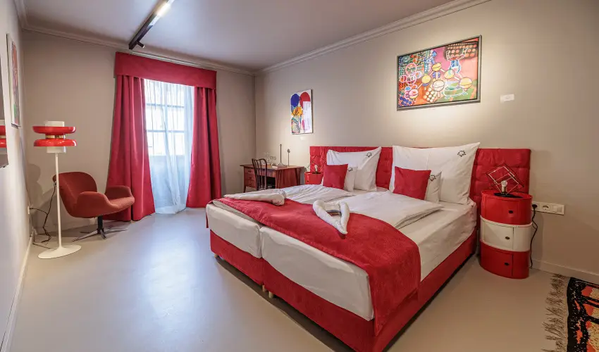 Barka Galria Hotel s tterem Tllya - Hsvt