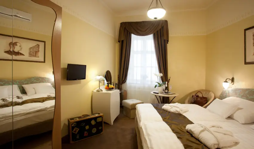 Barokk Hotel Promend Gyr - Hsvt - teljes elrefizetssel