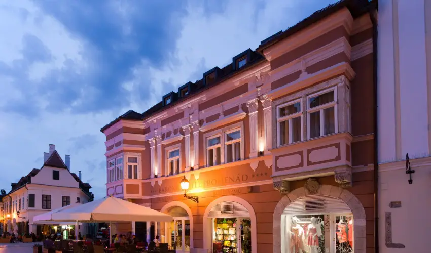 Barokk Hotel Promend Gyr - Hsvt - teljes elrefizetssel