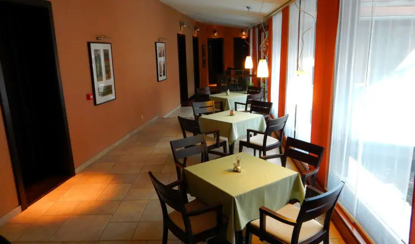 Bazilika alatti Panzi Esztergom - Hsvt 