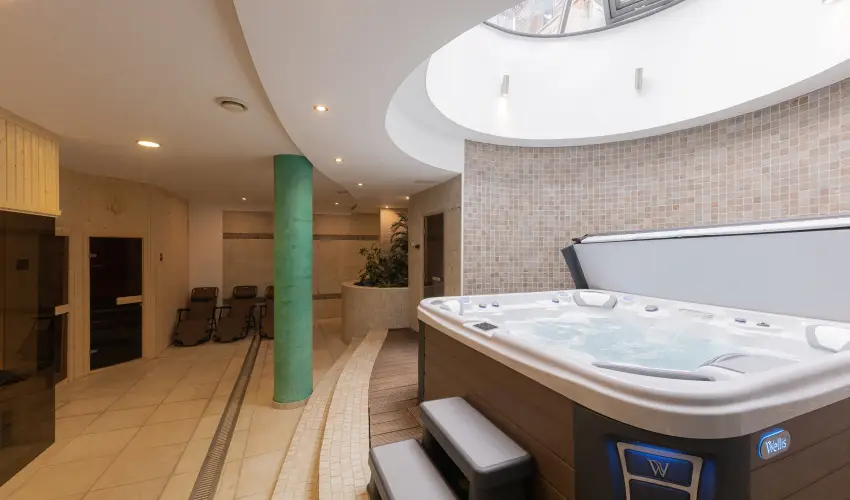 Bazilika alatti Panzi Esztergom - Hsvt 