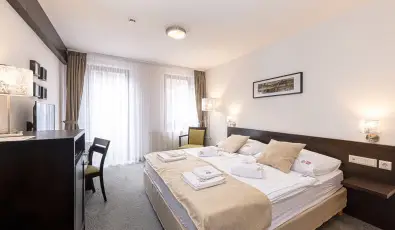 Bazilika alatti Panzi Esztergom