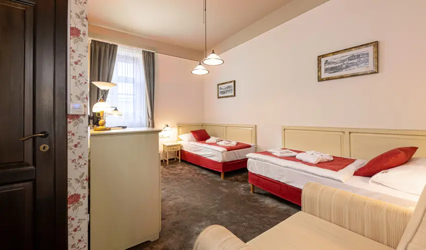 Bazilika alatti Panzi Esztergom - Hsvt 