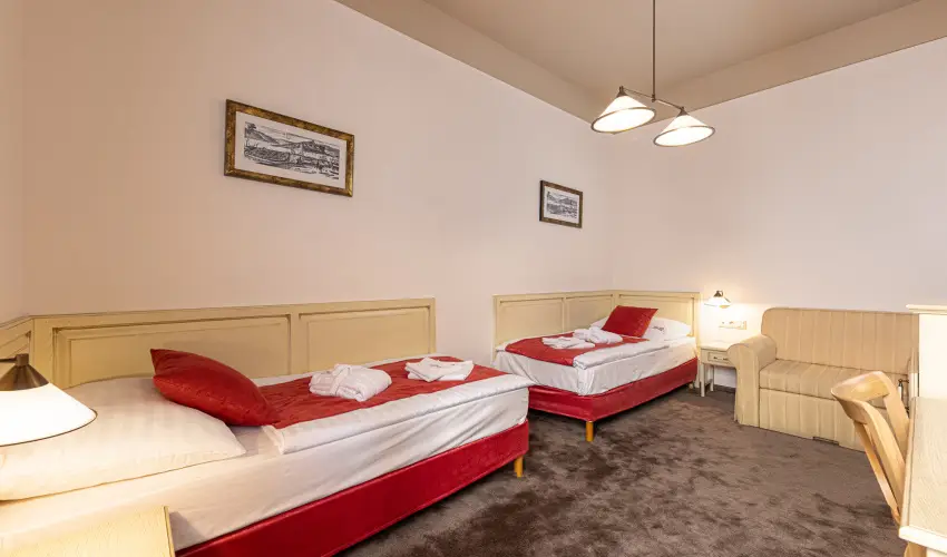 Bazilika alatti Panzi Esztergom - Hsvt 