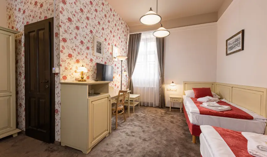 Bazilika alatti Panzi Esztergom - Hsvt 