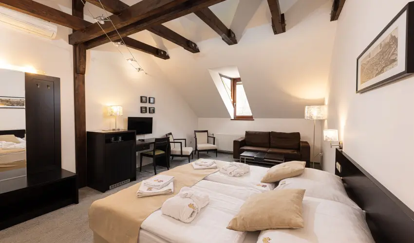 Bazilika alatti Panzi Esztergom - Hsvt 