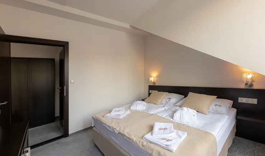 Bazilika alatti Panzi Esztergom - Hsvt 