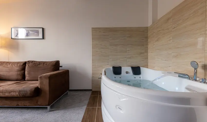 Bazilika alatti Panzi Esztergom - Hsvt 