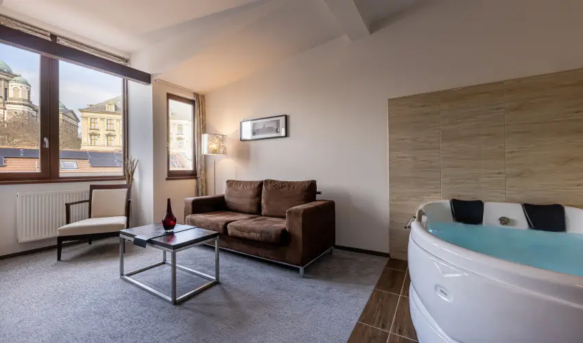 Bazilika alatti Panzi Esztergom - Hsvt 