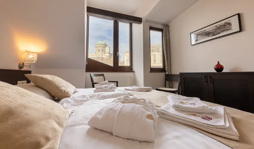 Bazilika alatti Panzi Esztergom - Hsvt 