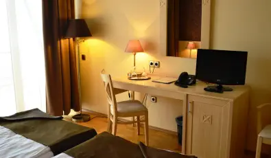 Szpia Bio & Art Hotel Zsmbk