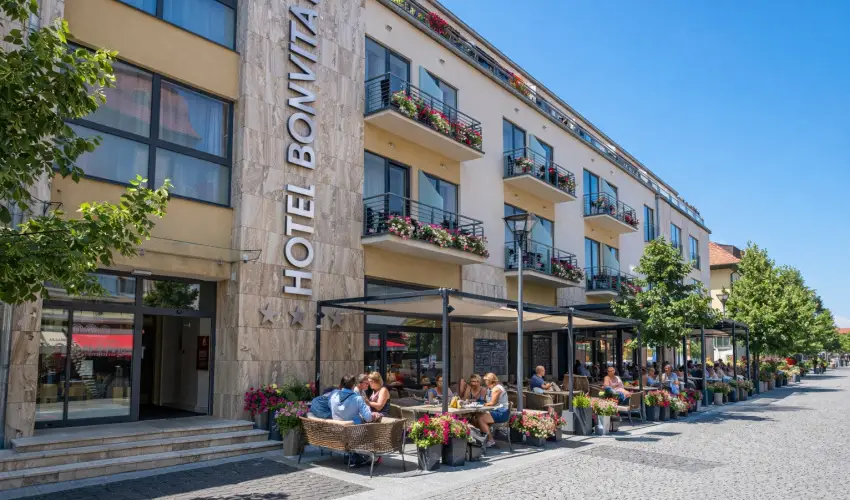 Bonvital Wellness & Gastro Hotel H�v�z H�v�z - H�sv�t - teljes el�refizet�ssel