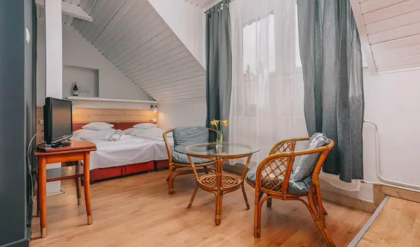 Borbartok Panzi Badacsonytomaj - Hsvt (min. 2 j)