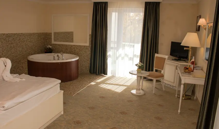 Calimbra Konferencia & Wellness Hotel Miskolctapolca - Hsvt (min. 3 j)