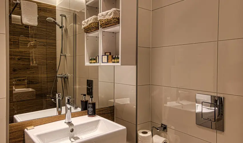 Cardoner Hotel Pilisszentkereszt - Hsvt (min. 2 j)