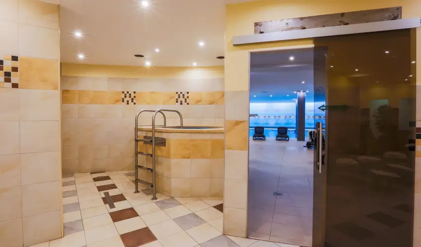 CE Plaza Hotel Si�fok - CE Plaza H�sv�t (min. 3 �j)