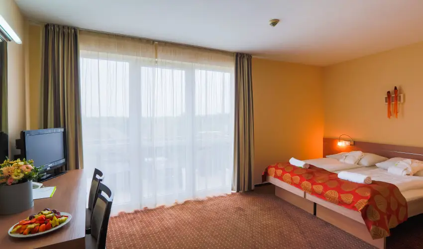 CE Plaza Hotel Si�fok - CE Plaza H�sv�t (min. 3 �j)