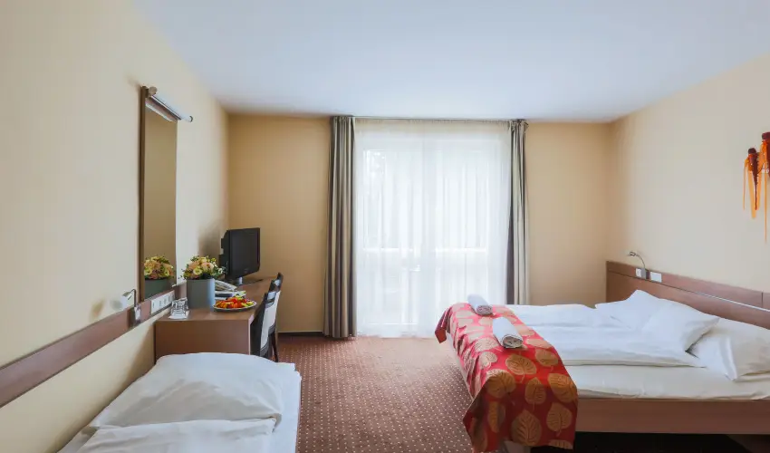 CE Plaza Hotel Si�fok - CE Plaza H�sv�t (min. 3 �j)