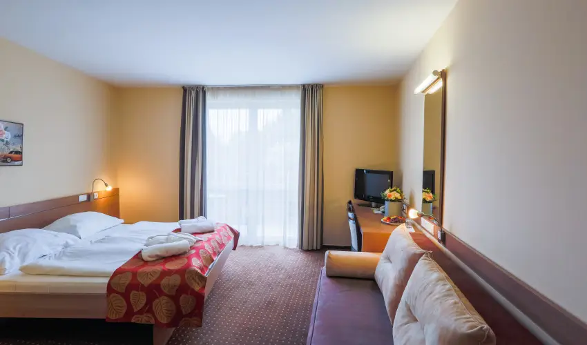 CE Plaza Hotel Si�fok - CE Plaza H�sv�t (min. 3 �j)