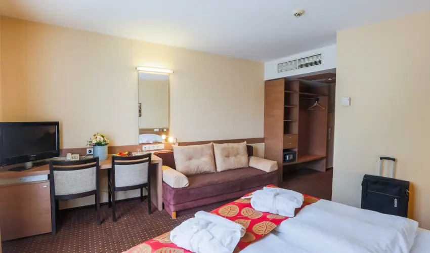 CE Plaza Hotel Si�fok - CE Plaza H�sv�t (min. 3 �j)