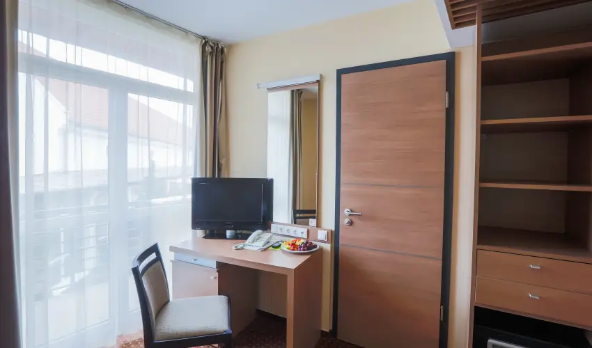 CE Plaza Hotel Si�fok - CE Plaza H�sv�t (min. 3 �j)