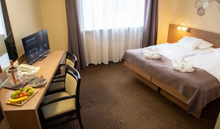 CE Plaza Hotel Si�fok - CE Plaza H�sv�t (min. 3 �j)