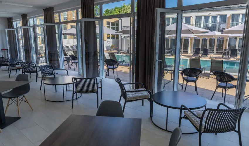 CE Plaza Hotel Si�fok - CE Plaza H�sv�t (min. 3 �j)