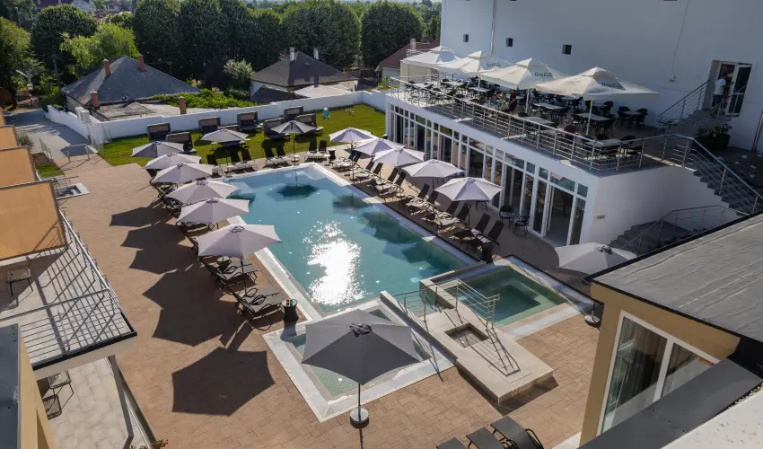 CE Plaza Hotel Si�fok - CE Plaza H�sv�t (min. 3 �j)