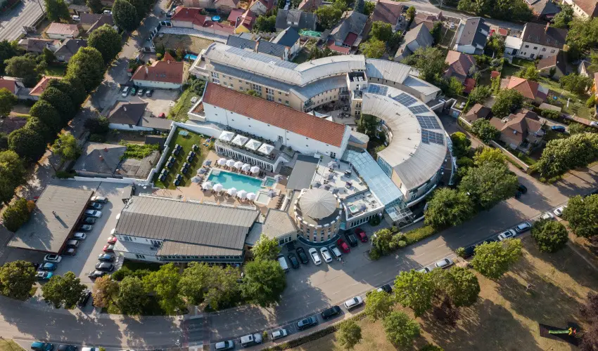 CE Plaza Hotel Si�fok - CE Plaza H�sv�t (min. 3 �j)