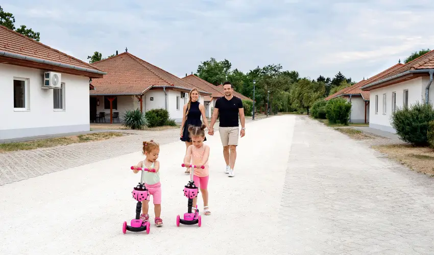 Cegldfrd Apartmanpark s Kemping Cegld - Hsvt (min. 2 j)