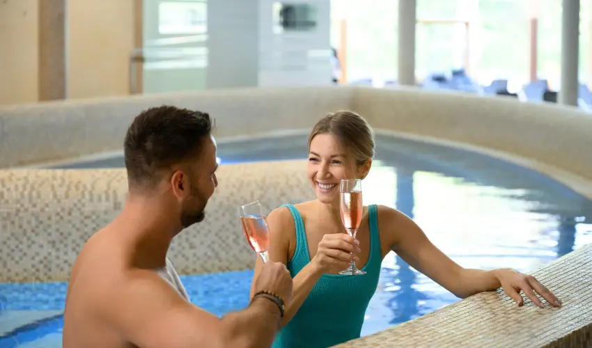 Colosseum Wellness Hotel M�rahalom - H�sv�t (min. 2 �j)